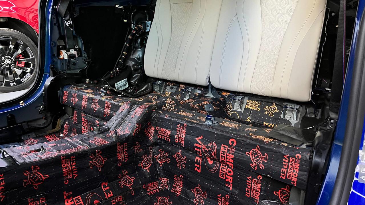 Шумоизоляция автомобиля премиальными материалами Comfort Mat (1)