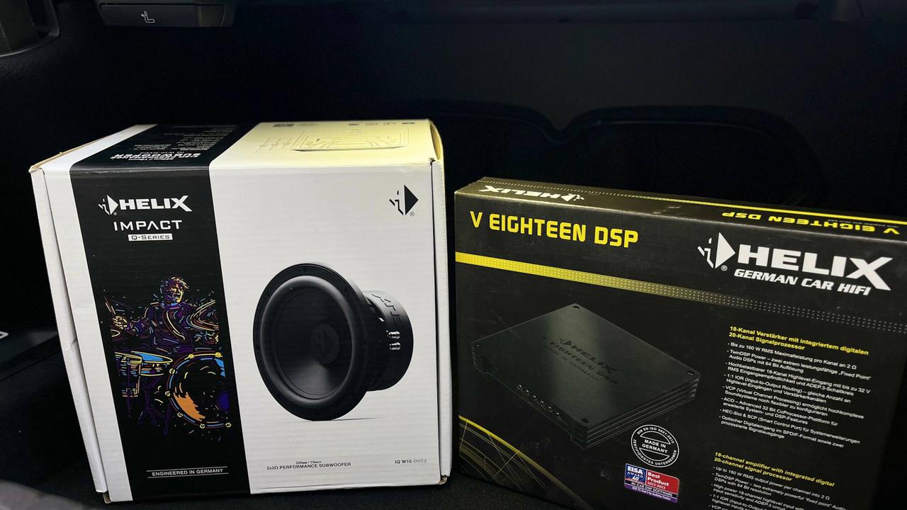 18-канальный процессорный усилитель Helix V EIGHTEEN DSP и сабвуферный динамик HELIX IQ W10 DVC2