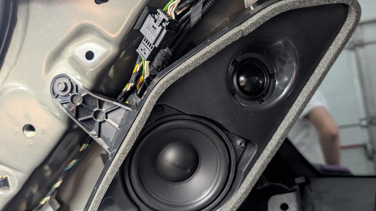 Задние стойки(SURROUND) MATCH UP C42BMW-FRT.3
